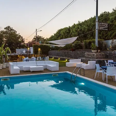 B&B La Terrazza 아치카스텔로