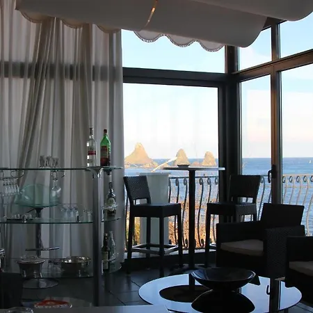 La Terrazza アーチ・カステッロ